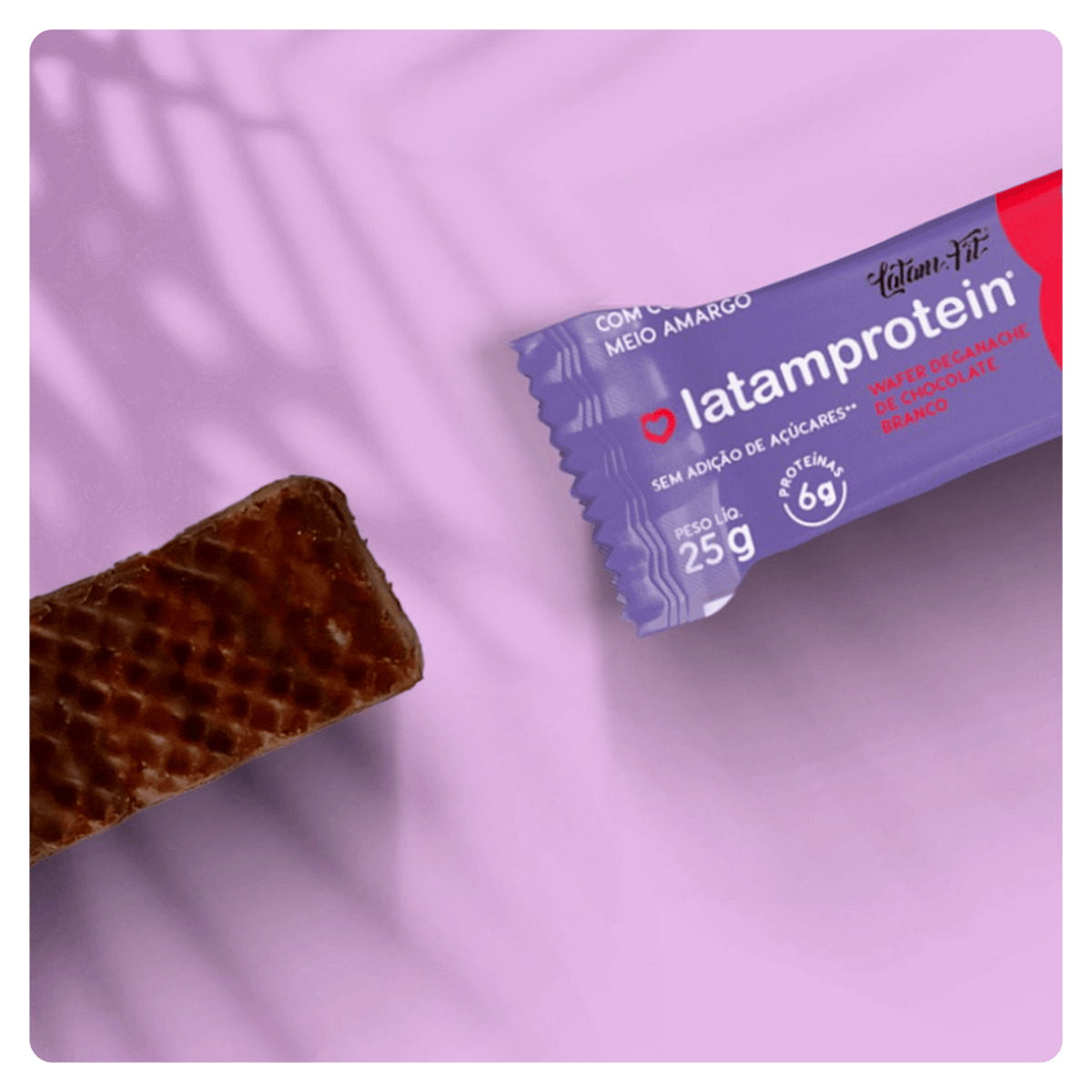 Wafer Ganache de Chocolate Branco + Proteína coberto com chocolate  300g (12 uni. de 25g cada) - Latam Protein